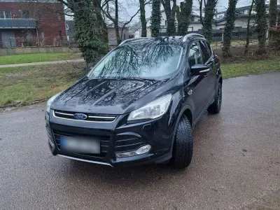 Gebraucht Ford Kuga Titanium 150 PS (110 kW) 2016 Schwarz SUV