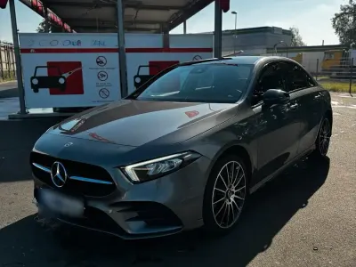Gebraucht Mercedes A250 AMG line 218 PS (160 kW) 2021 Grau Limousine