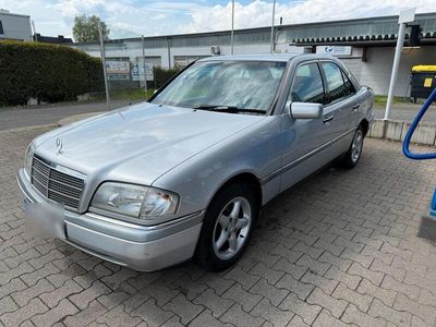 Mercedes C180