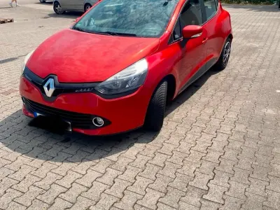 Gebraucht Renault Clio IV 75 PS (55 kW) 2013 Rot Limousine