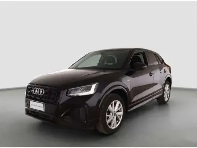 Second-hand Audi Q2 S-Line 190 CP (139 kW) 2025 Negru SUV
