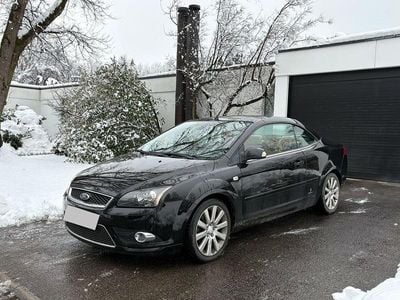 Gebraucht Ford Focus Cabriolet Titanium 145 PS (106 kW) 2007 Schwarz Cabrio