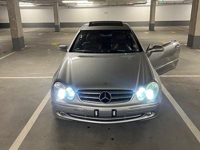 Usata Mercedes CLK320 218 CV (160 kW) 2004 Argento Coupé