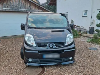 Gebraucht Renault Trafic 114 PS (83 kW) 2014 Schwarz Van / Kleinbus
