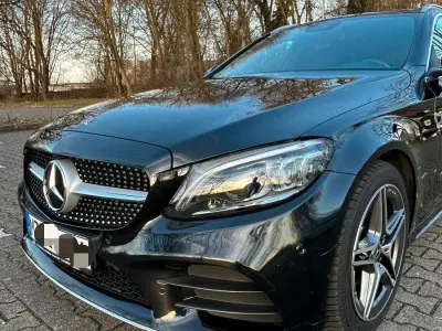 Gebraucht Mercedes C180 AMG 122 PS (89 kW) 2019 Schwarz Kombi
