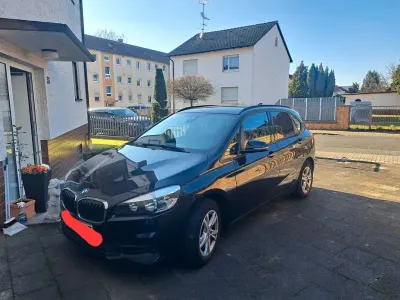 Gebraucht BMW 216 Active Tourer Advantage 116 PS (85 kW) 2019 Schwarz Van / Kleinbus