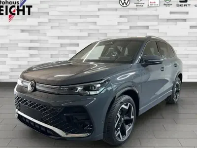Gebraucht VW Tiguan R-line 272 PS (200 kW) 2025 Grau SUV
