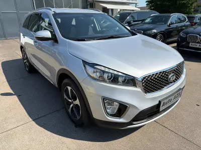 Gebraucht Kia Sorento 200 PS (147 kW) 2015 Silber SUV