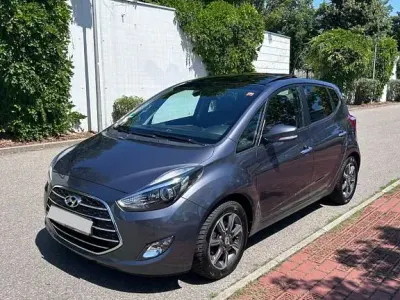 Gebraucht Hyundai ix20 Style 125 PS (91 kW) 2016 Grau Kleinwagen