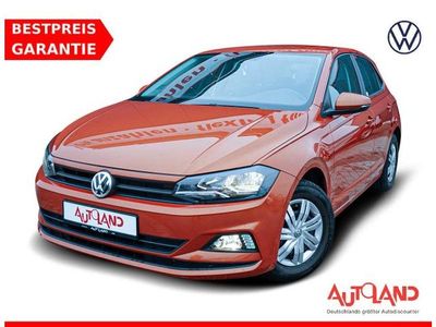 Energetic orange metallic (metallic) Gebraucht 2018 VW Polo Trendline Kleinwagen | 12.950 € (Etwas zu teuer)