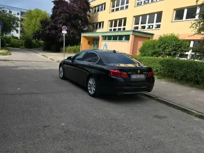 Gebraucht BMW 530 258 PS (189 kW) 2012 Schwarz Limousine