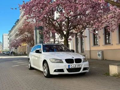 Gebraucht BMW 330 Performance 245 PS (180 kW) 2009 Weiß Kombi