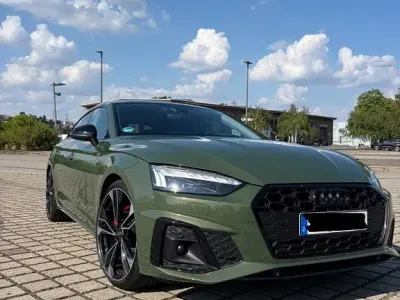 Gebraucht Audi A5 Sportback Competition 204 PS (150 kW) 2022 Grün Kleinwagen