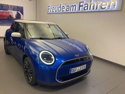 Gebraucht Mini Cooper SE Favoured 160 kW (218 PS) 2024 Blau Kleinwagen