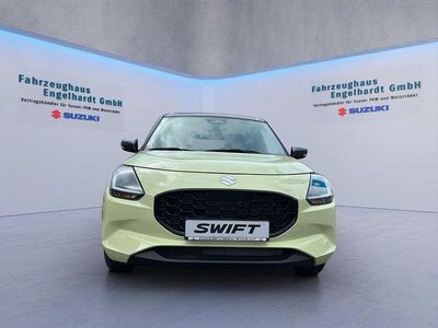 Neu Suzuki Swift Comfort+ 83 PS (61 kW) 2025 Gelb Kleinwagen