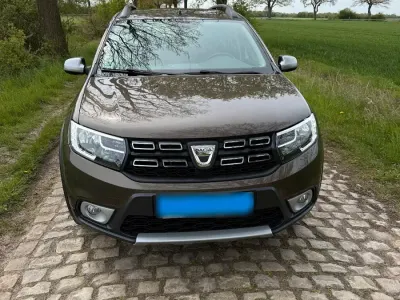 Gebraucht Dacia Logan MCV Stepway 90 PS (66 kW) 2018 Braun Kombi
