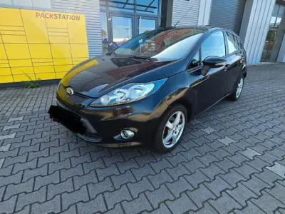 Gebraucht Ford Fiesta Champions Edition 95 PS (69 kW) 2012 Schwarz Limousine