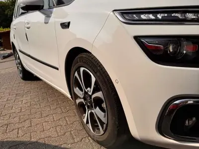 Gebraucht Citroën C4 SpaceTourer 163 PS (119 kW) 2019 Weiß Van / Kleinbus