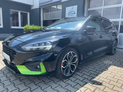 Gebraucht Ford Focus ST-Line 150 PS (110 kW) 2019 Schwarz Limousine
