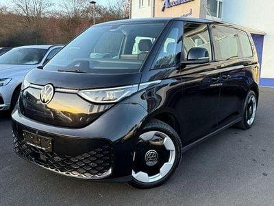 Deep black Gebraucht 2023 VW ID. Buzz Pro Van / Kleinbus | 44.900 € (Fairer Preis)