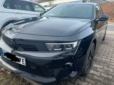 Gebraucht Opel Astra 180 PS (132 kW) 2025 Schwarz Kleinwagen