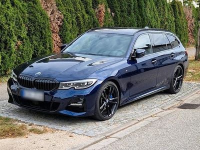 Blau Gebraucht 2020 BMW 330 M Sport Kombi | 34.990 € (Fairer Preis)