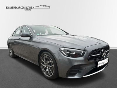 Grau Gebraucht 2021 Mercedes E200 AMG line Limousine | 40.990 € (Fairer Preis)
