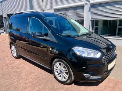 Gebraucht Ford Tourneo Courier