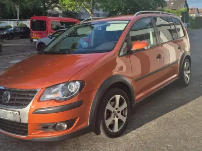 Gebraucht VW Touran 140 PS (102 kW) 2008 Orange Van / Kleinbus