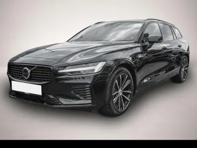 Gebraucht Volvo V60 Plus 310 PS (228 kW) 2024 Manufacturer Kombi