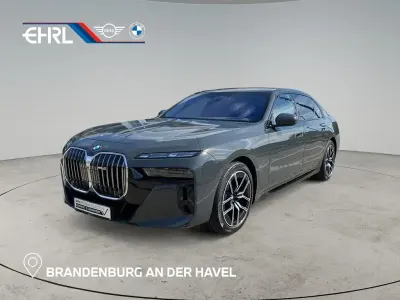 Gebraucht BMW 740 Shadowline 299 PS (219 kW) 2024 Grau Limousine