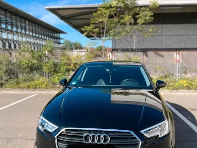 Gebraucht Audi A3 Sport 116 PS (85 kW) 2019 Schwarz Limousine