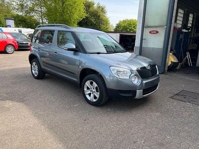 Second-hand Skoda Yeti Ambition 105 CP (77 kW) 2010 Gri SUV