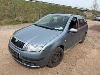 Second-hand Skoda Fabia 75 CP (55 kW) 2003 Verde Berlinǎ