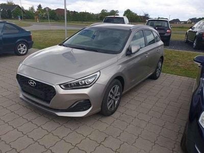 Gebraucht Hyundai i30 Style 140 PS (102 kW) 2019 Beige Kombi