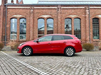 Rot Gebraucht 2017 Kia Ceed Kleinwagen | 10.999 € (Guter Preis)