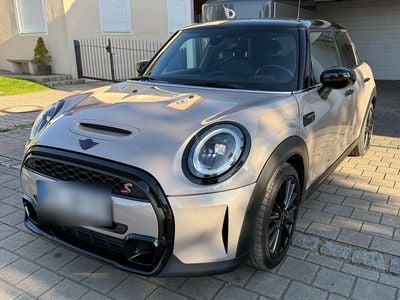 Begagnad Mini Cooper S 178 HK (130 kW) 2022 Beige Halvkombi