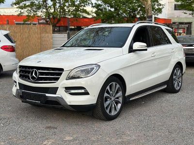 Gebraucht Mercedes ML350 258 PS (189 kW) 2012 Weiß SUV