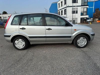 Gebraucht Ford Fusion 80 PS (58 kW) 2006 Silber (metallic) Kleinwagen