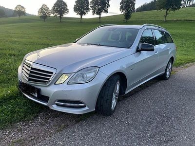 Mercedes E220