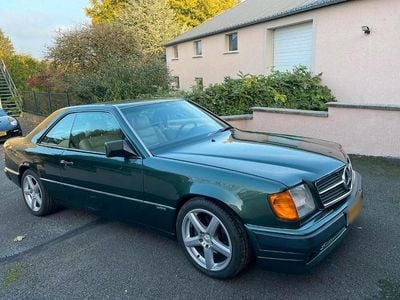 Gebraucht Mercedes E300 220 PS (161 kW) 1991 Grün Coupé
