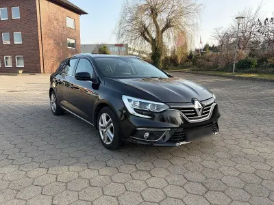 Usata Renault Mégane GrandTour 116 CV (85 kW) 2019 Nero Station wagon