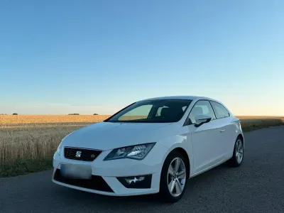 Gebraucht Seat Leon FR-Line 125 PS (91 kW) 2015 Weiß Limousine