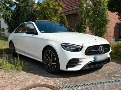 Gebraucht Mercedes 300 265 PS (194 kW) 2022 Weiß Limousine
