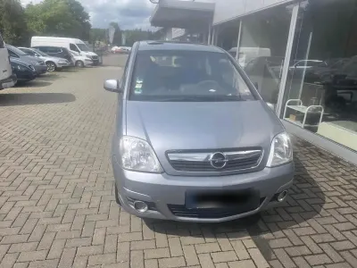 Gebraucht Opel Insignia 75 PS (55 kW) 2006 Grau Kleinwagen
