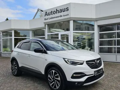 Używany Opel Grandland X Ultimate 131 KM (96 kW) 2018 Biały SUV