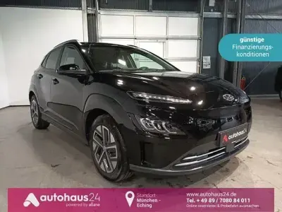 Gebraucht Hyundai Kona Trend 100 kW (136 PS) 2022 Schwarz SUV