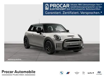 Gebraucht Mini Cooper SE Classic 135 kW (184 PS) 2023 Weiß Kleinwagen