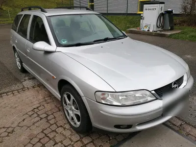 Brugt Opel Vectra Selection 125 HK (91 kW) 2001 Sølv Stationcar