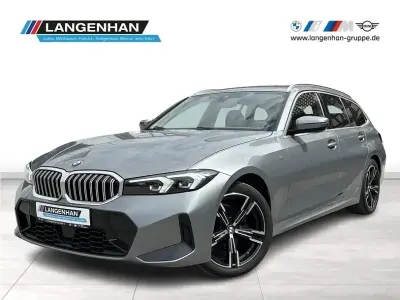 Gebraucht BMW 318 M Sport 156 PS (114 kW) 2023 Grau
